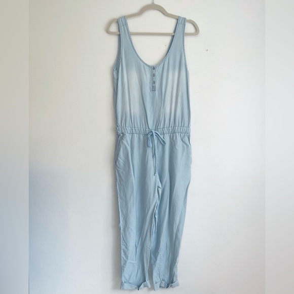 Cloth & Stone Tencel Jumpsuit chambray size medium blue denim wrap Summer tank - Picture 3 of 16